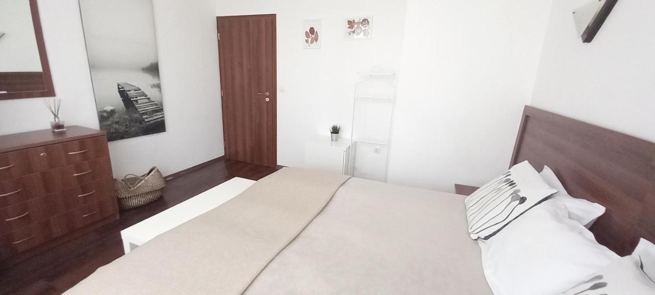 Apartment In Infinity