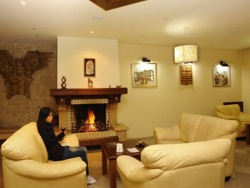 In Infinity Apartment