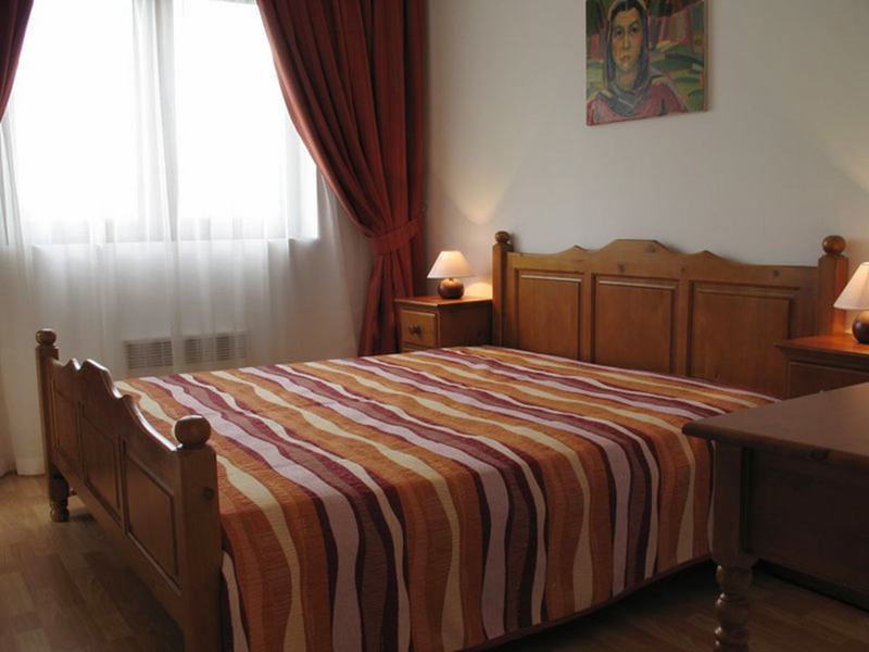 In Infinity Apartment