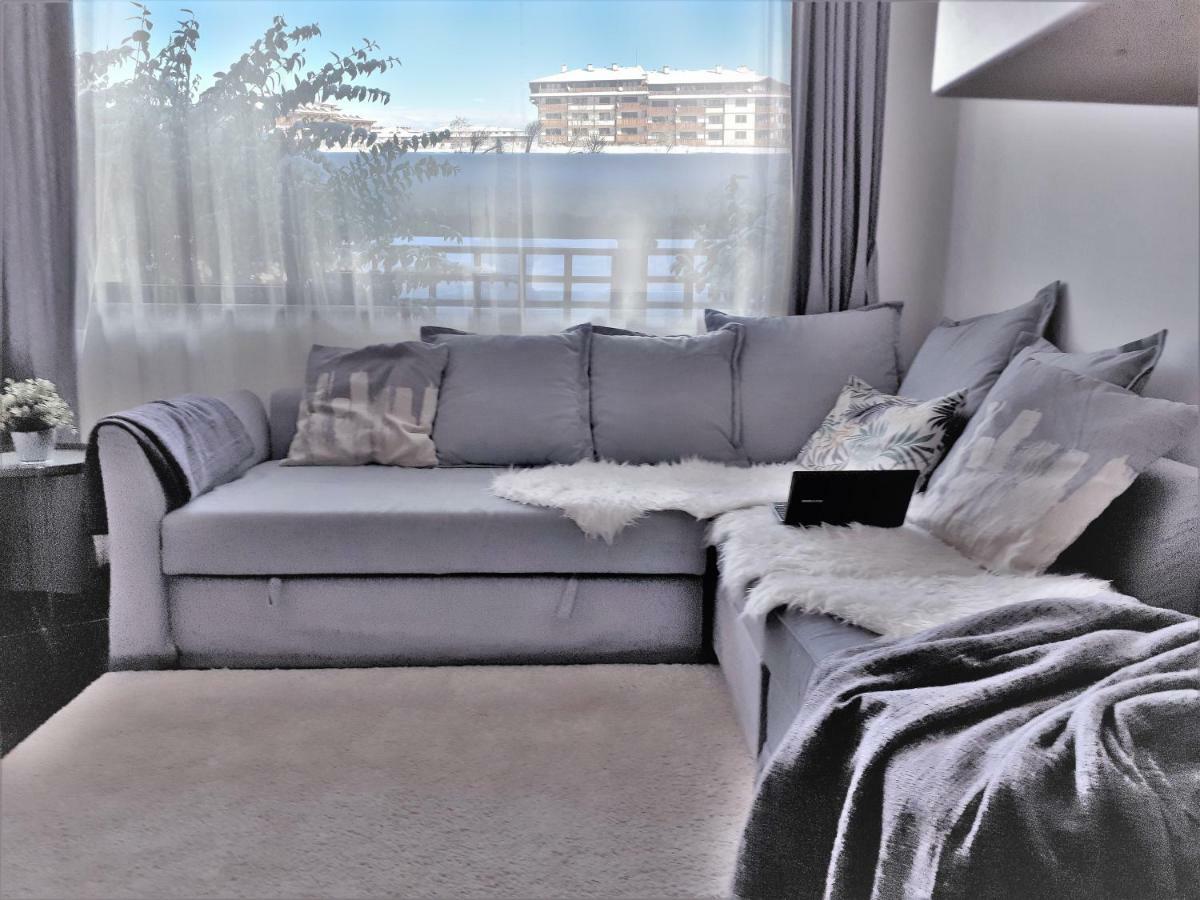 In Infinity Apartment 3*